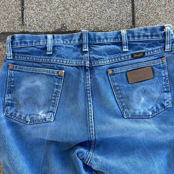 Wrangler 13MWZ Distressed Vintage Jeans 34 x 36 - Picture 4 of 5